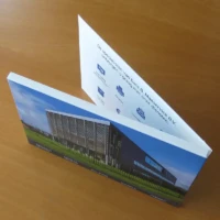 Video-Brochure-DATA-B-A5-7inch-scherm-04
